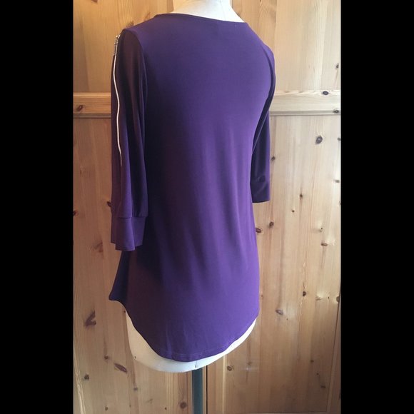 Purple 3/4 Sleeve Top with Silver Zipper Detail Size M - Picture 2 of 6